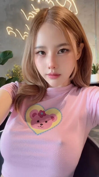 Full leaked Wanwiyy private onlyfans photo