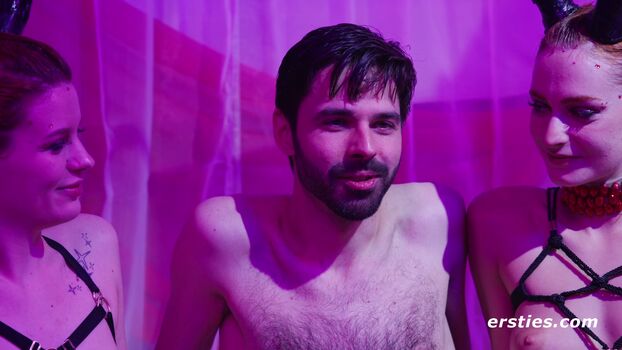 Full leaked Watersports private onlyfans photo