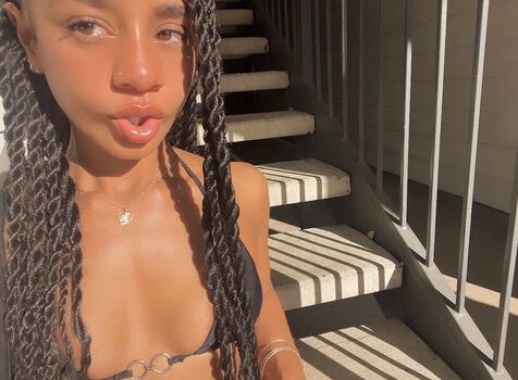 Full leaked Wavyteya private onlyfans photo