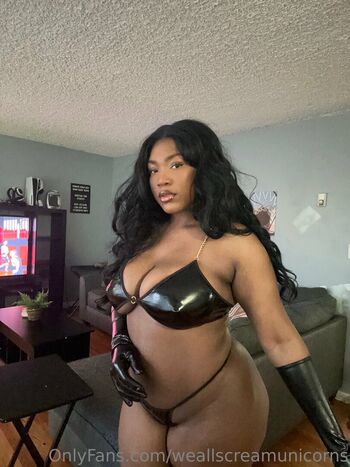 Full leaked Weallscreamunicorns private onlyfans photo