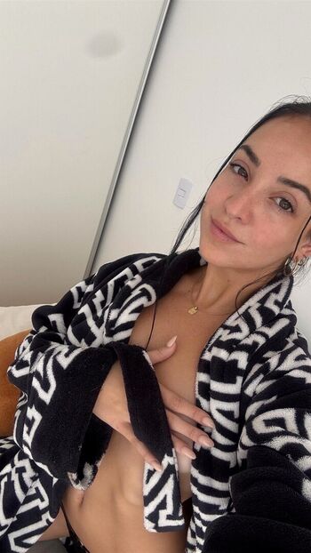 Full leaked Hotwife kle/ private onlyfans photo