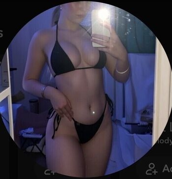 Full leaked Who is this private onlyfans photo