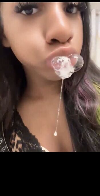 Full leaked Charlie stock/ private onlyfans photo