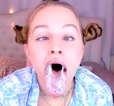 Full leaked Who is this  page private onlyfans photo