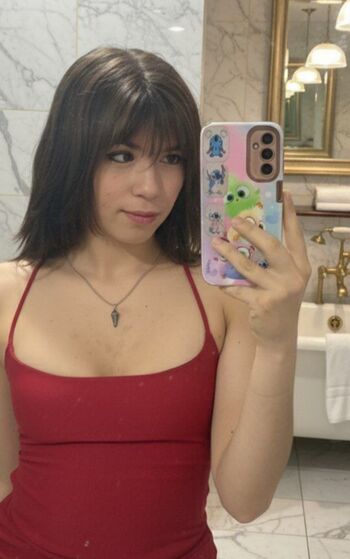 Full leaked Nikkie velour/ private onlyfans photo