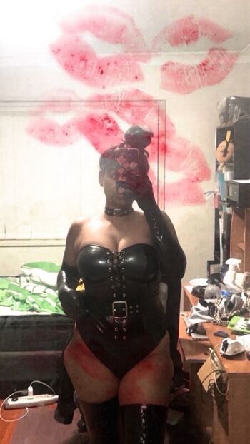 Full leaked Raerobertsonn/ private onlyfans photo