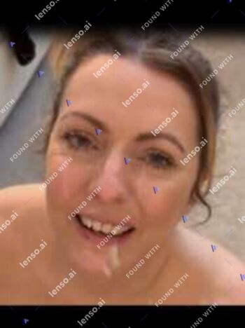 Full leaked Giulia/ private onlyfans photo