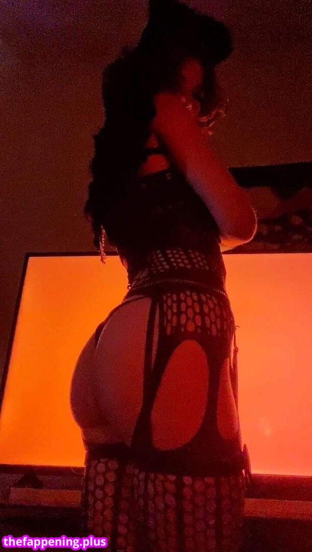 Full leaked Photos/a/v/avaryana rose //avaryana rose  .jpg private onlyfans photo