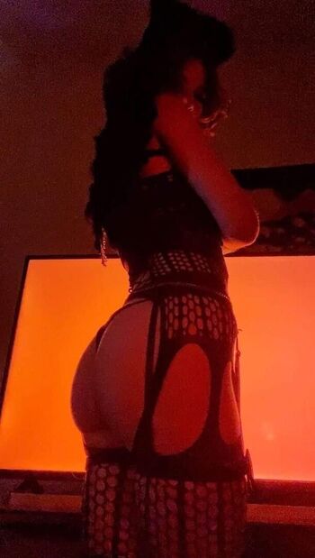 Full leaked Beigewunder/ private onlyfans photo