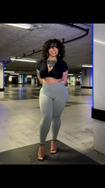 Full leaked Lorenarae/ private onlyfans photo