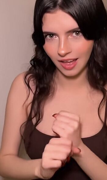 Full leaked Luckicharmed/ private onlyfans photo