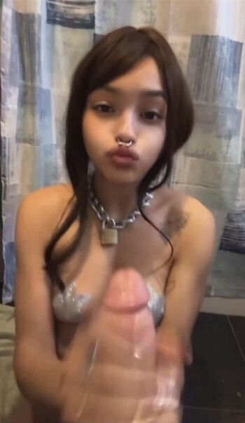 Full leaked Clairelizzyx / private onlyfans photo