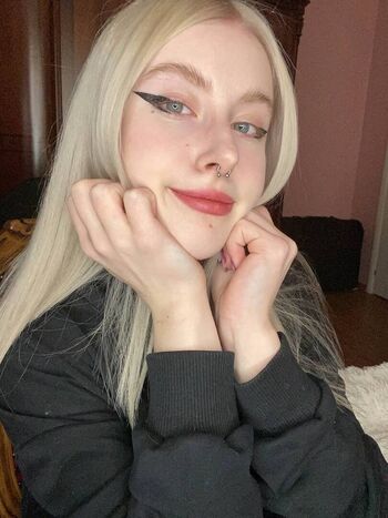Full leaked Norafawn / private onlyfans photo