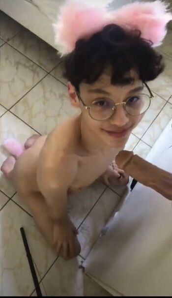 Full leaked Cucuppe/ private onlyfans photo