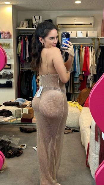 Full leaked Waiyi chan/ private onlyfans photo