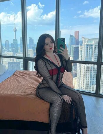 Full leaked Sabrina hotmilf/ private onlyfans photo
