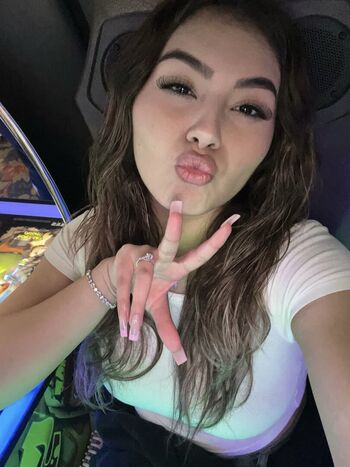 Full leaked Gamergirlroxy private onlyfans photo