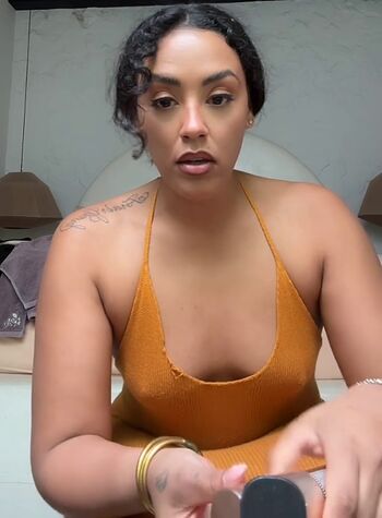 Full leaked Liv jade/ private onlyfans photo