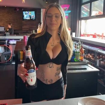 Full leaked Bellabond/ private onlyfans photo