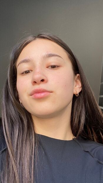 Full leaked Yellz / private onlyfans photo