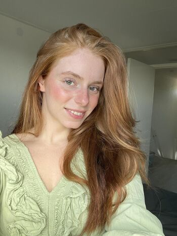 Full leaked Missemberskye/ private onlyfans photo
