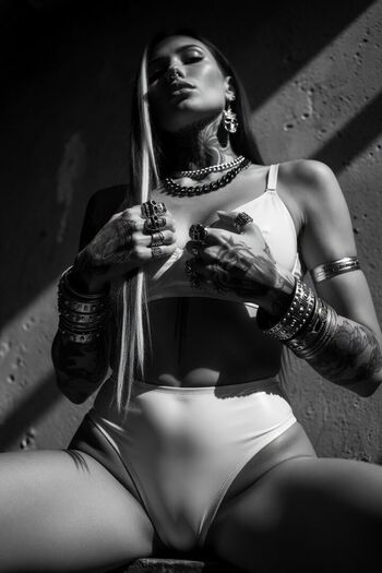 Full leaked Lonelypeaches/ private onlyfans photo
