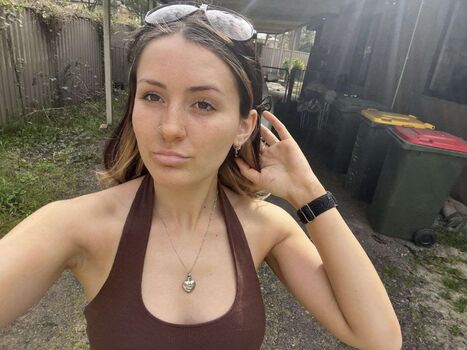 Full leaked Who is this / private onlyfans photo