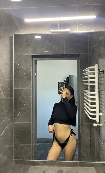 Full leaked Who is this private onlyfans photo