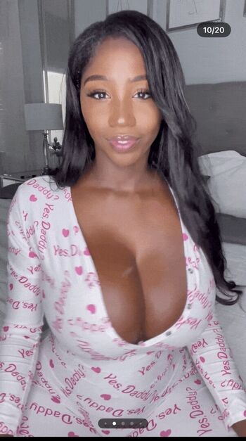 Full leaked Daphneok/ private onlyfans photo