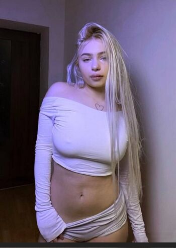 Full leaked Desiree dulce/ private onlyfans photo