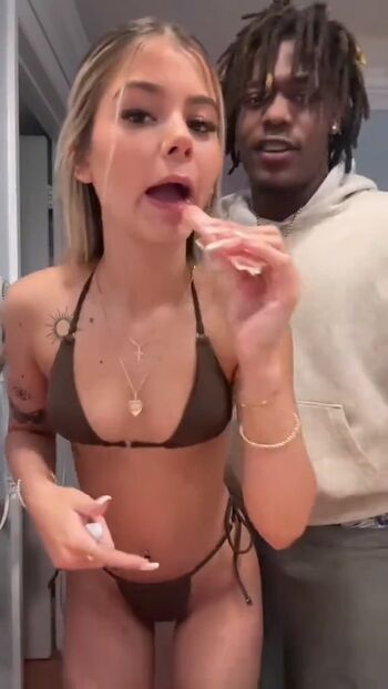 Full leaked Kykyky/ private onlyfans photo