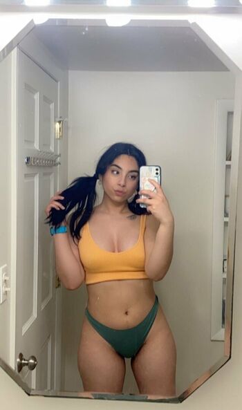 Full leaked Zoe simmons/ private onlyfans photo