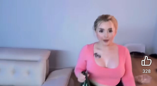 Full leaked Haxxnini/ private onlyfans photo