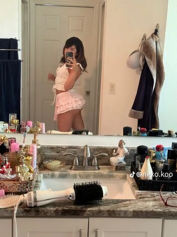 Full leaked Widowmako private onlyfans photo