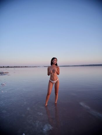 Full leaked Wildlika private onlyfans photo