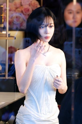 Full leaked Winter aespa page private onlyfans photo