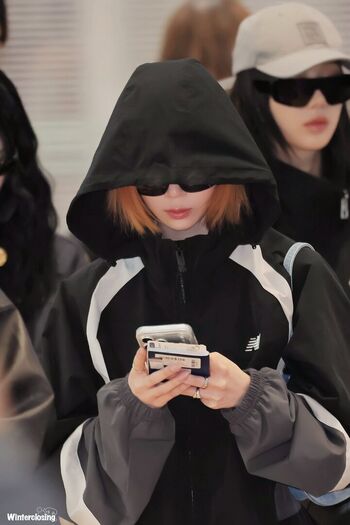 Full leaked Winter aespa page private onlyfans photo