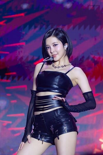 Full leaked Womenk pop page private onlyfans photo