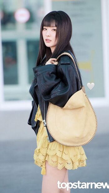 Full leaked Womenk pop page private onlyfans photo