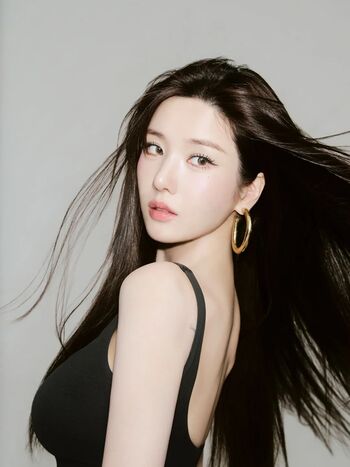 WomenK-pop