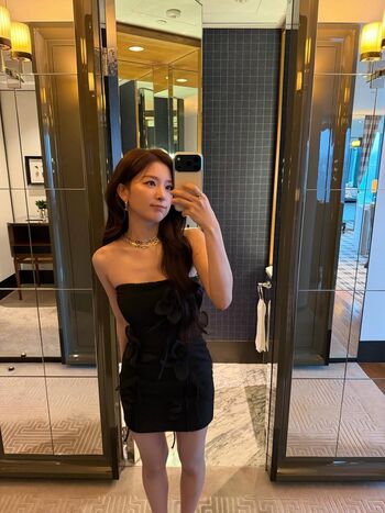 Full leaked Womenk pop private onlyfans photo