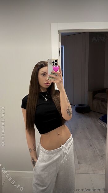 Full leaked Wonderlilia private onlyfans photo