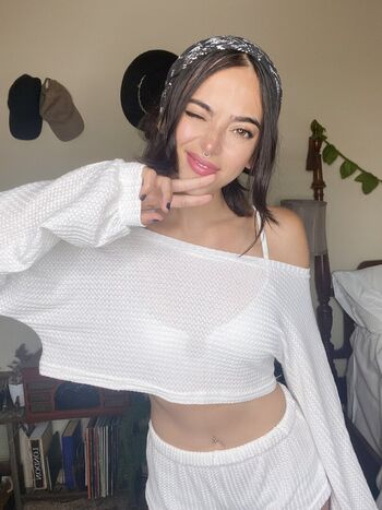 Full leaked Wxaves private onlyfans photo