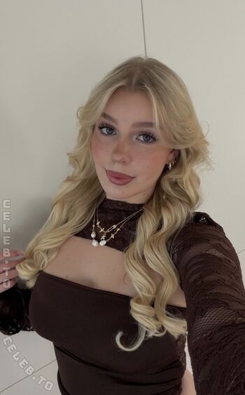 Full leaked Xmiaa private onlyfans photo