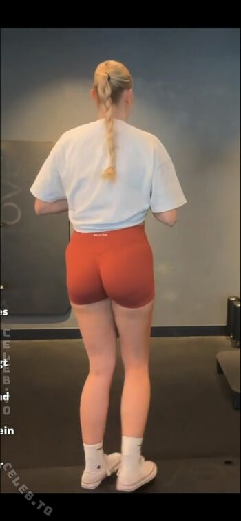 Full leaked Xmiaa private onlyfans photo