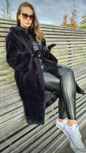 Full leaked Xamazoneve page private onlyfans photo