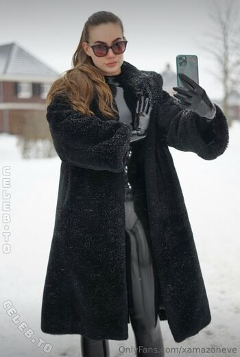 Full leaked Xamazoneve page private onlyfans photo