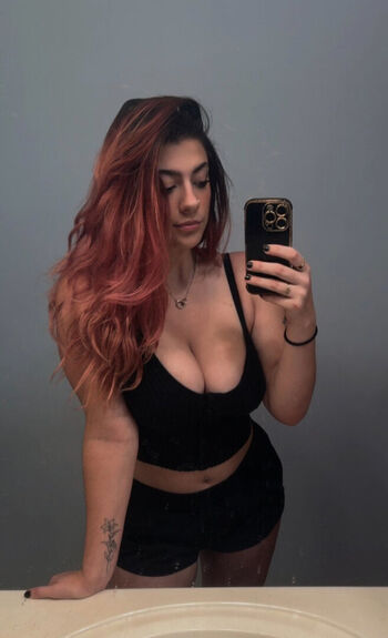 Full leaked Xemsly private onlyfans photo