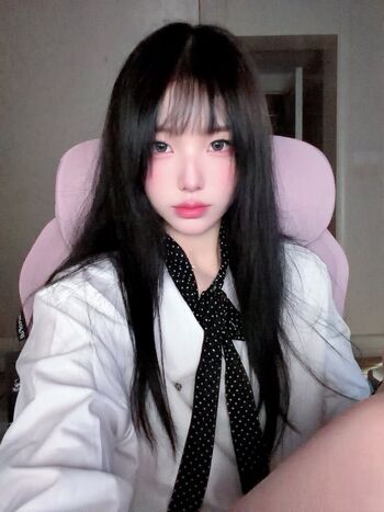 Full leaked Xiaogualu private onlyfans photo