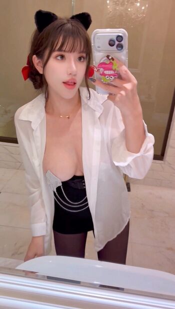 Full leaked Xinyus page private onlyfans photo